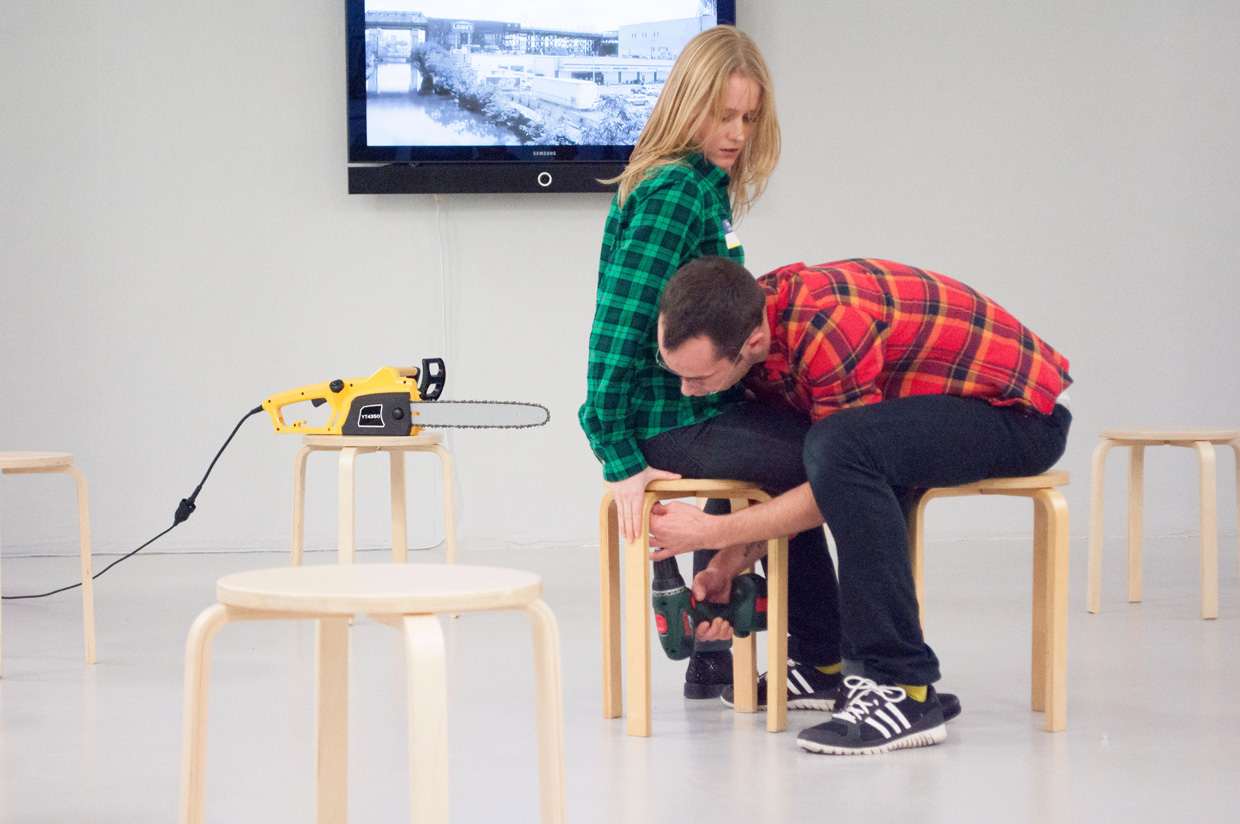 OPJ Cyganek et Julie Poulain, Des vis, 2015