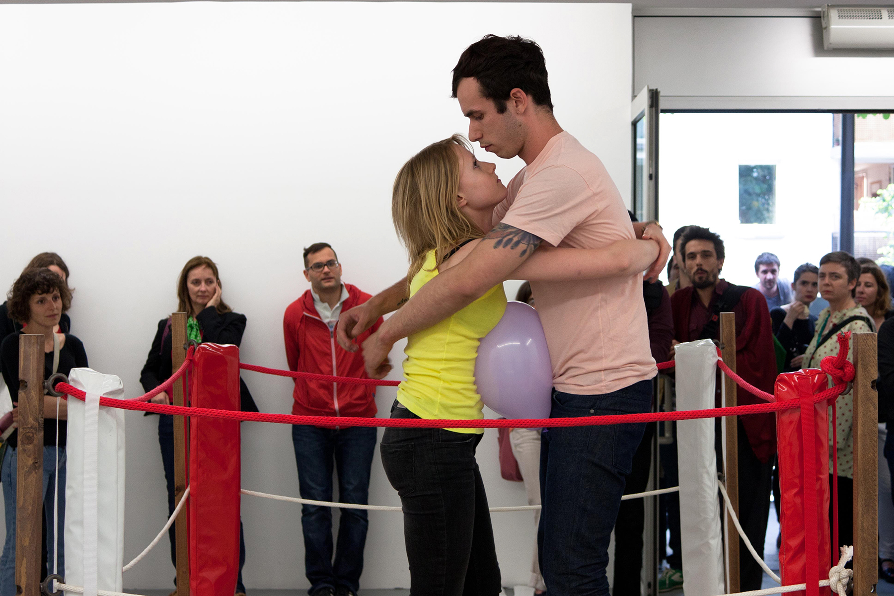 OPJ Cyganek et Julie Poulain, Les ballons, 2012